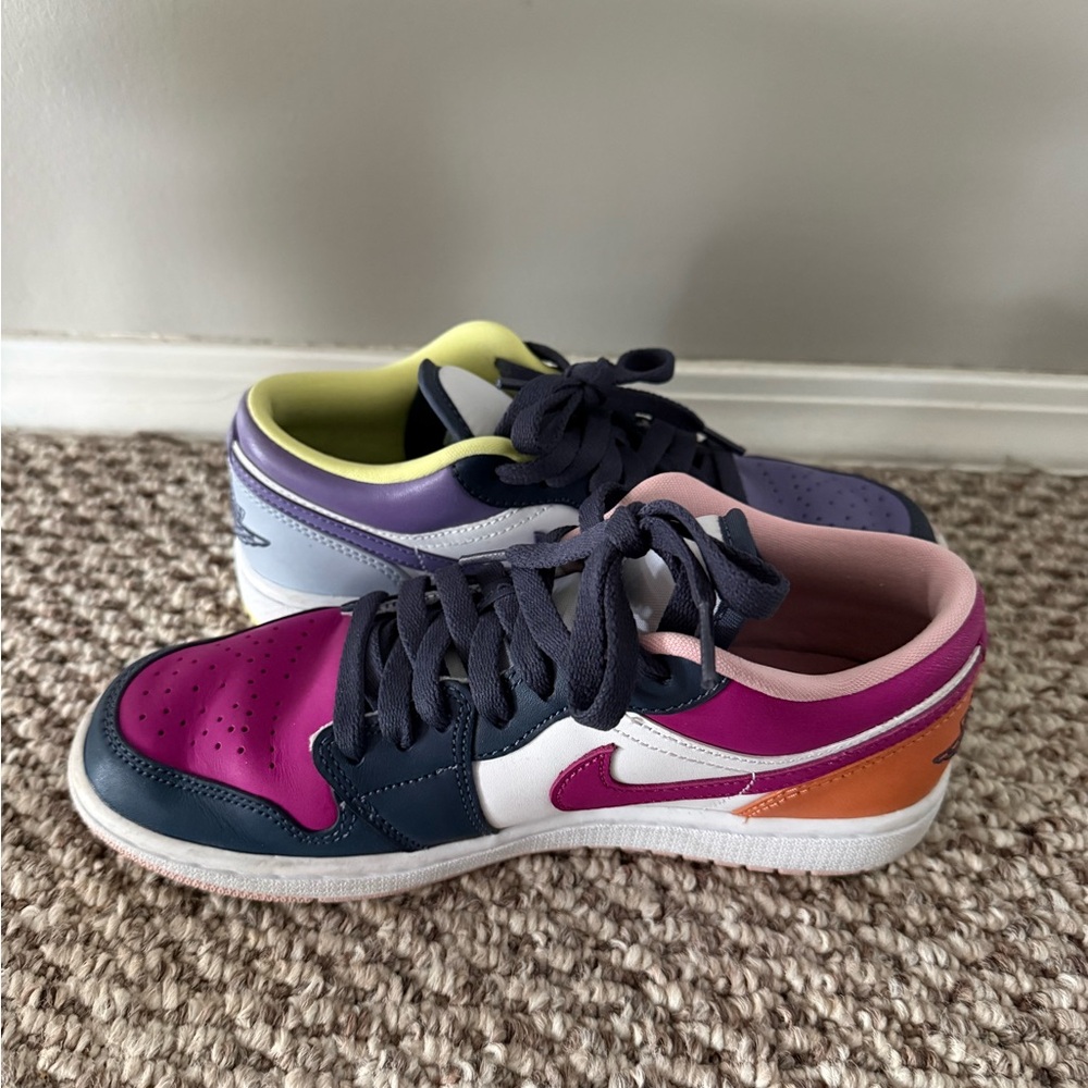 Air Jordan Low 1 SE Mismatched - sz 7